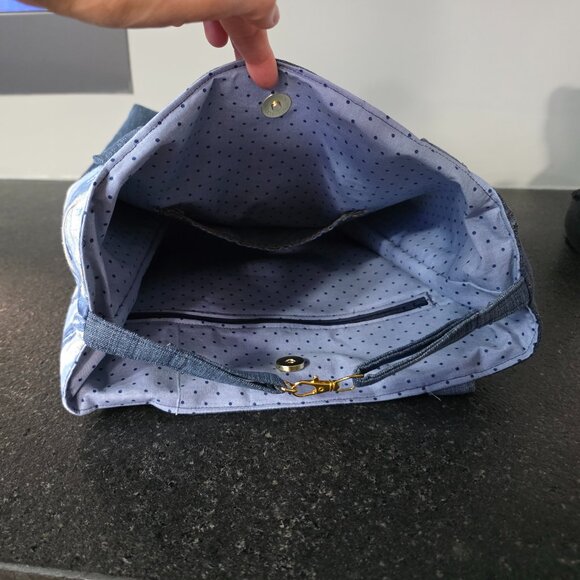 Handmade upcycled denim patchwork handbag - Picture 6 of 9